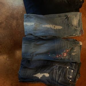 4 pair size 7 jeans